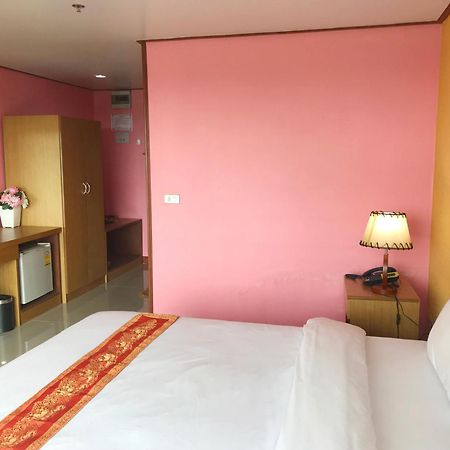 Toh Buk Seng Ayutthaya Hotel Exterior photo