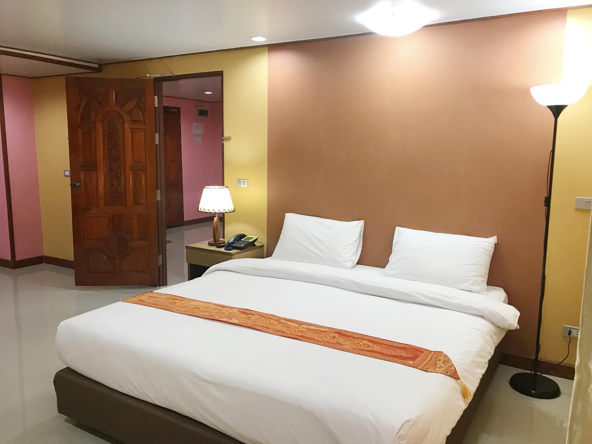 Toh Buk Seng Ayutthaya Hotel Exterior photo