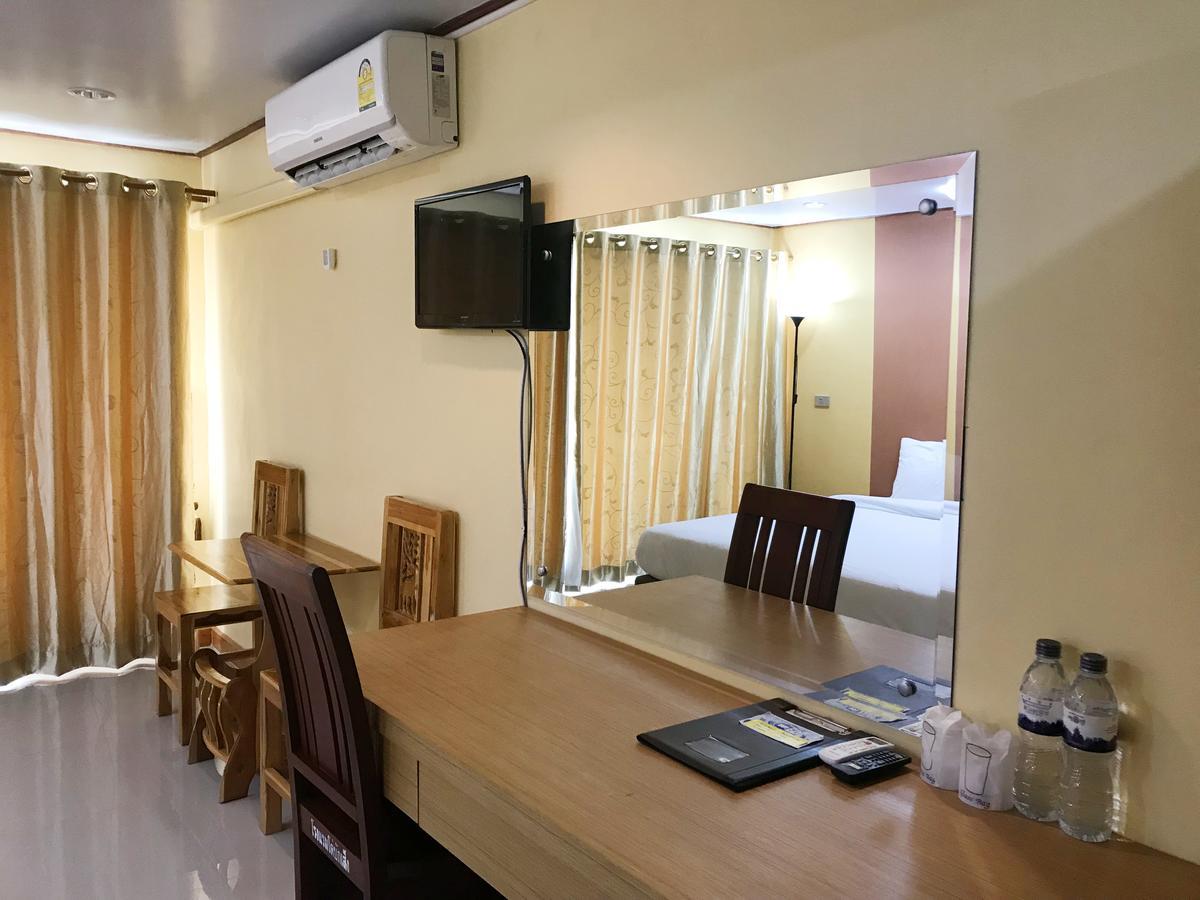 Toh Buk Seng Ayutthaya Hotel Exterior photo