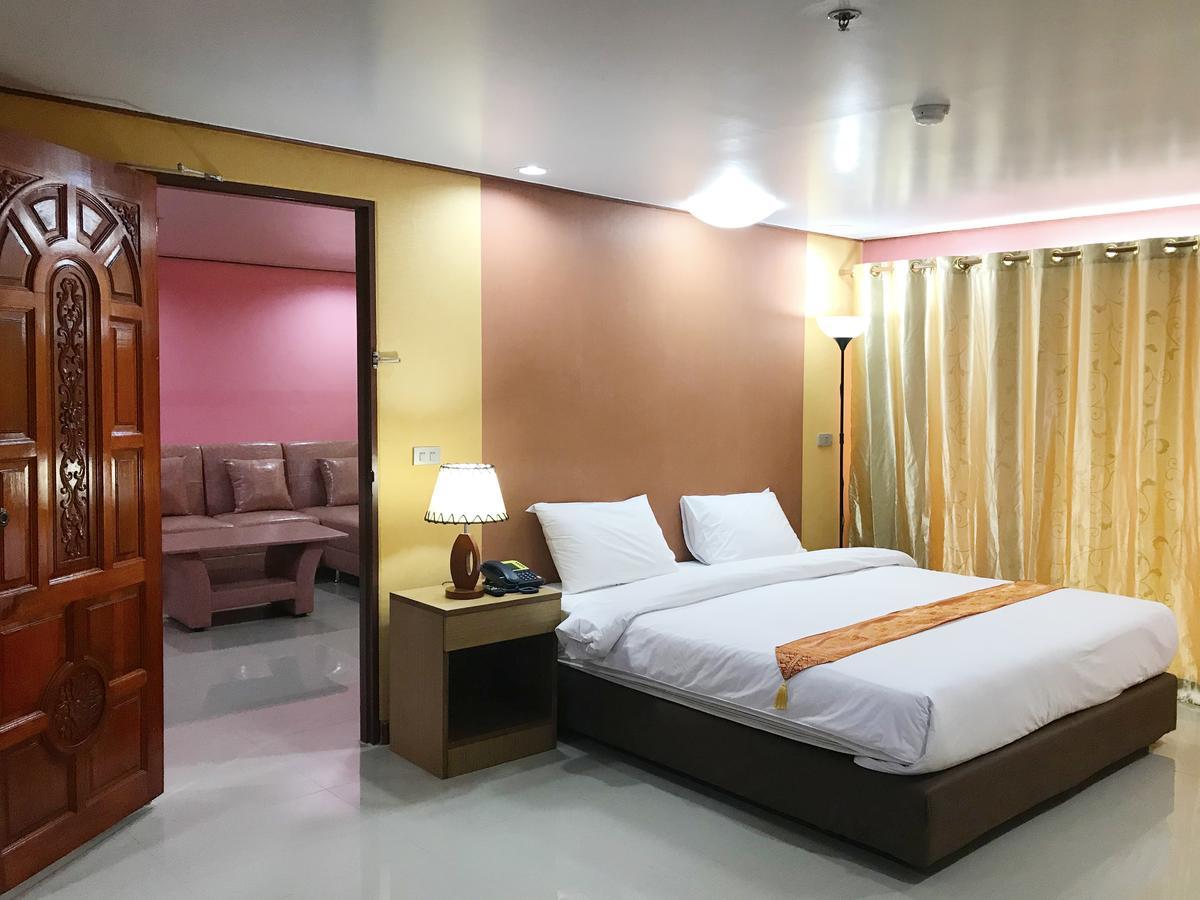 Toh Buk Seng Ayutthaya Hotel Exterior photo